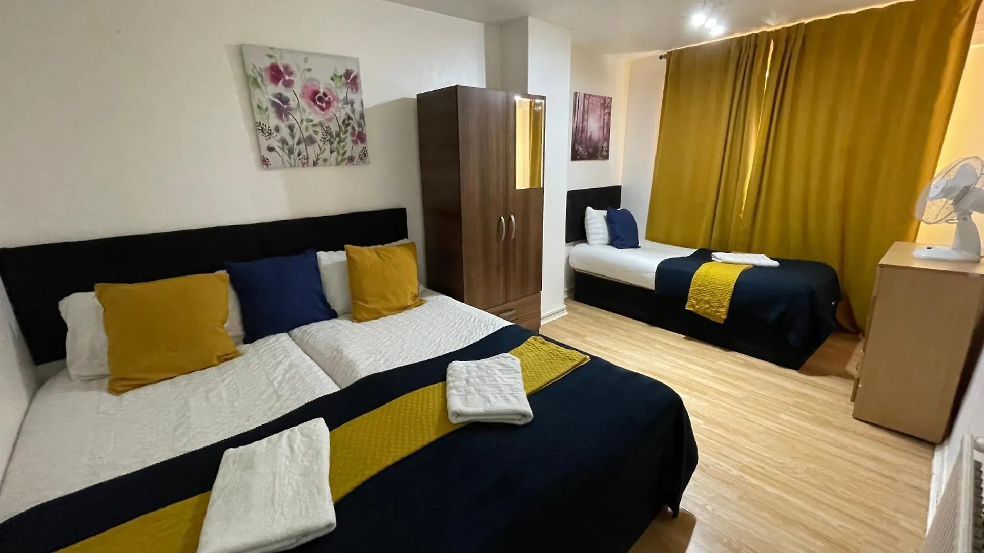 London Stratford 3 Bedrooms House, Separate Reception, Close To Abba, Westfield, Olympic Stadium 0*,  United Kingdom