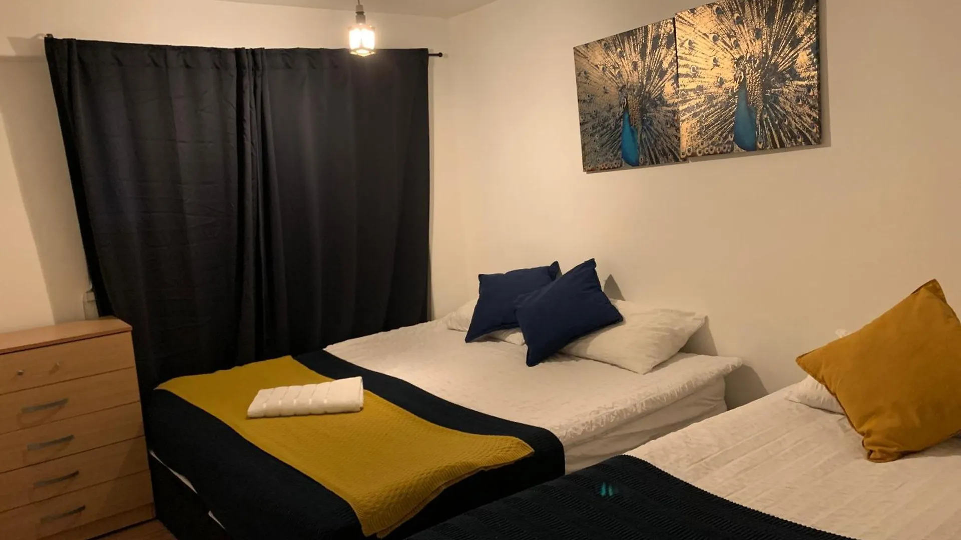 London Stratford 3 Bedrooms House, Separate Reception, Close To Abba, Westfield, Olympic Stadium