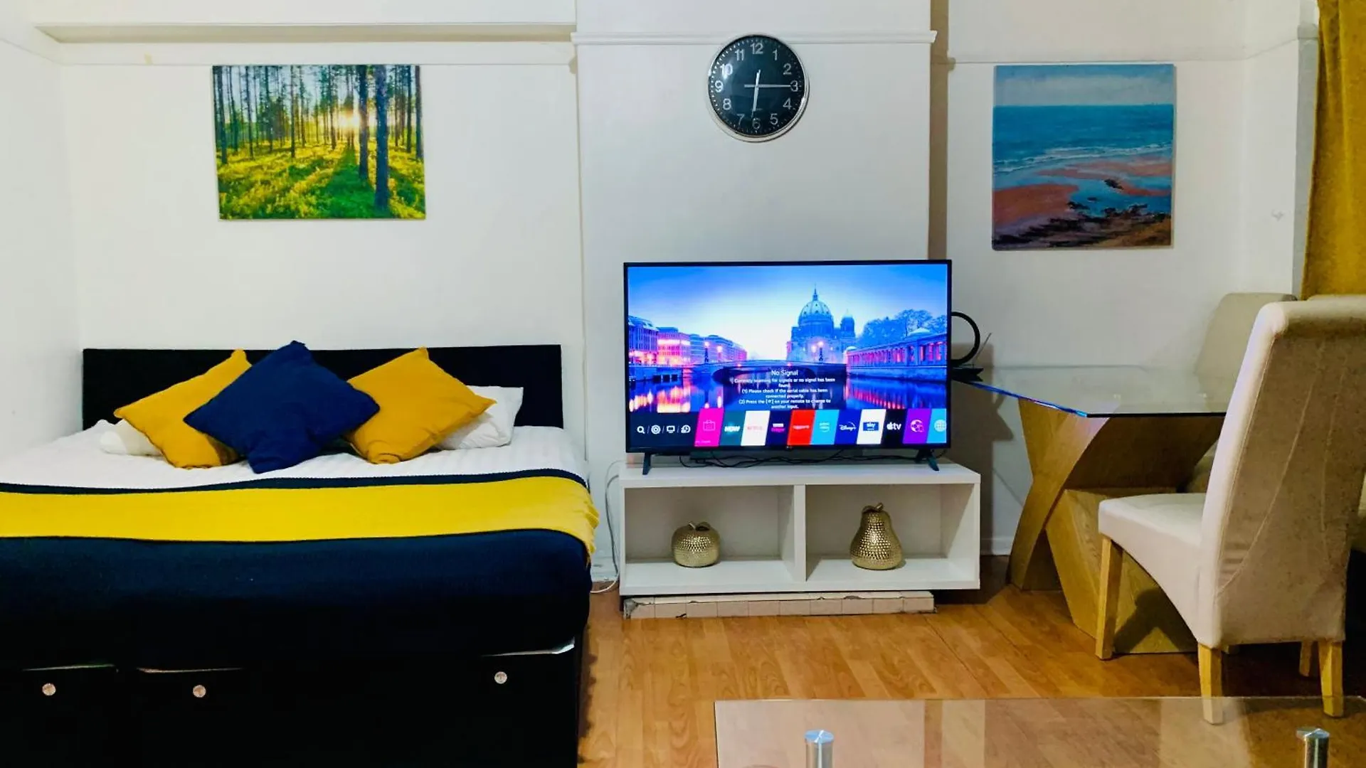 London Stratford 3 Bedrooms House, Separate Reception, Close To Abba, Westfield, Olympic Stadium